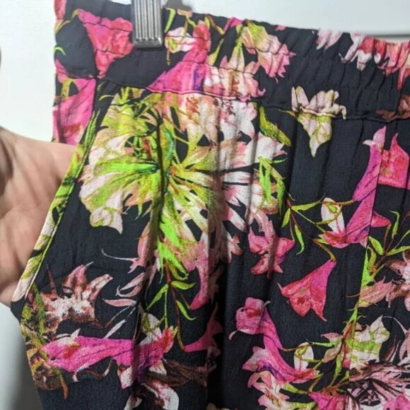 Lovers + Friends | Tropical Bloom Floral Lounge Pant - Picture 5 of 8